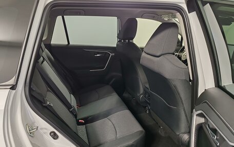 Toyota RAV4, 2025 год, 5 590 000 рублей, 19 фотография