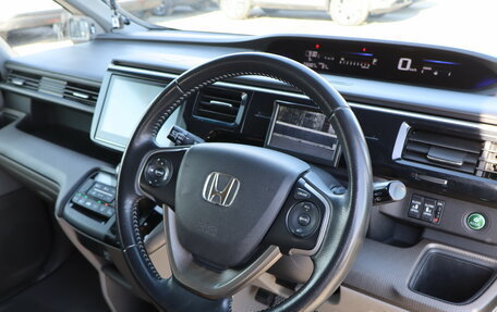 Honda Stepwgn IV, 2017 год, 1 599 000 рублей, 9 фотография