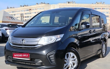 Honda Stepwgn IV, 2017 год, 1 599 000 рублей, 3 фотография