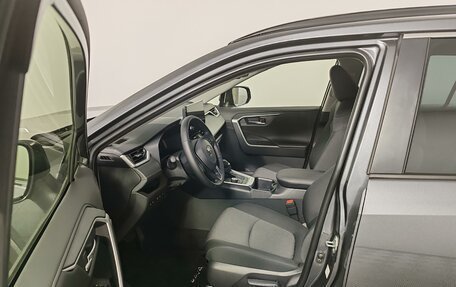 Toyota RAV4, 2025 год, 5 590 000 рублей, 15 фотография