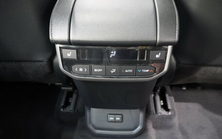 Toyota Highlander, 2026 год, 6 100 000 рублей, 25 фотография