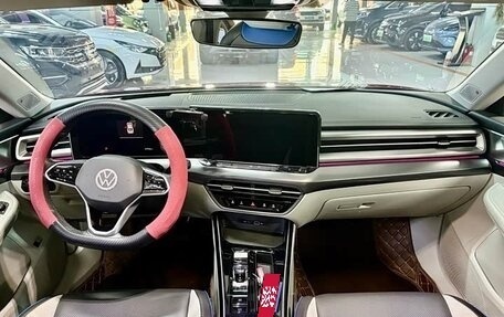 Volkswagen Passat B8 рестайлинг, 2022 год, 2 320 000 рублей, 7 фотография