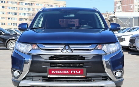 Mitsubishi Outlander III рестайлинг 3, 2015 год, 1 299 000 рублей, 2 фотография