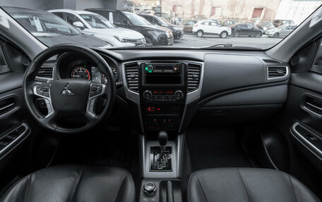 Mitsubishi L200 IV рестайлинг, 2023 год, 3 845 000 рублей, 8 фотография