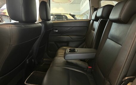 Mitsubishi Outlander III рестайлинг 3, 2014 год, 1 490 000 рублей, 20 фотография