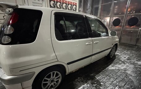 Toyota Raum I, 1999 год, 390 000 рублей, 4 фотография