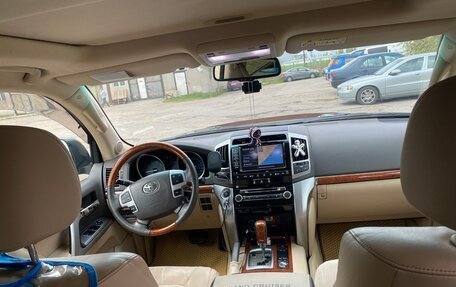 Toyota Land Cruiser 200, 2013 год, 3 900 000 рублей, 4 фотография