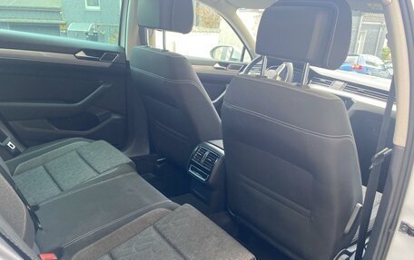 Volkswagen Passat B8 рестайлинг, 2023 год, 3 150 000 рублей, 11 фотография