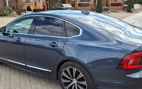 Volvo S90 II рестайлинг, 2021 год, 4 000 000 рублей, 6 фотография