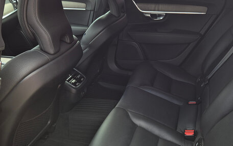 Volvo S90 II рестайлинг, 2021 год, 4 000 000 рублей, 13 фотография