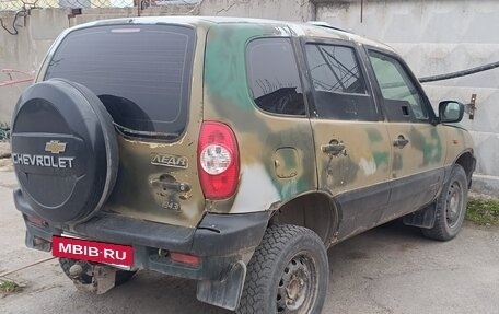 Chevrolet Niva I рестайлинг, 2004 год, 260 000 рублей, 2 фотография