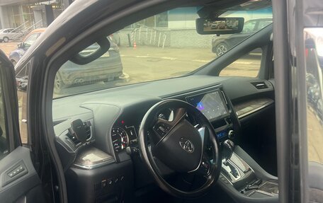 Toyota Alphard III, 2018 год, 5 000 000 рублей, 6 фотография