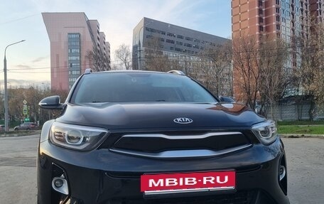 KIA Stonic, 2020 год, 1 900 000 рублей, 2 фотография