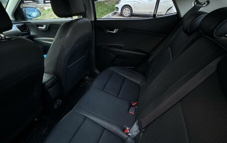 KIA Stonic, 2020 год, 1 900 000 рублей, 16 фотография