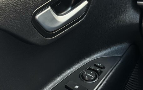 KIA Stonic, 2020 год, 1 900 000 рублей, 18 фотография