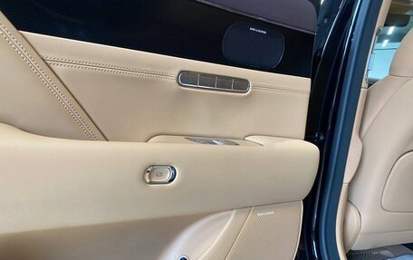 Genesis G90, 2024 год, 14 000 000 рублей, 18 фотография