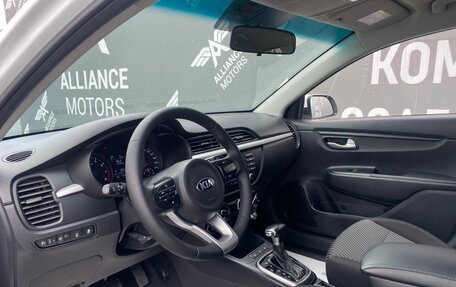 KIA Rio IV, 2018 год, 1 360 000 рублей, 11 фотография