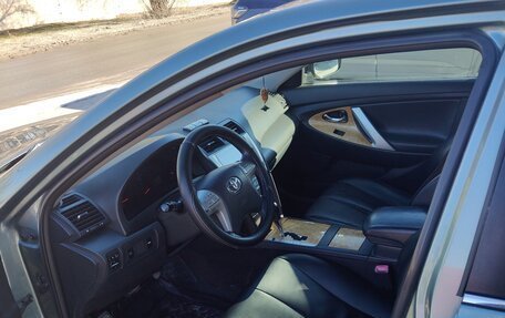 Toyota Camry, 2006 год, 1 100 000 рублей, 17 фотография