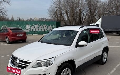 Volkswagen Tiguan I, 2008 год, 850 000 рублей, 3 фотография