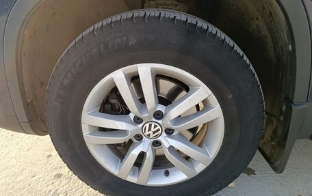 Volkswagen Tiguan I, 2015 год, 1 700 000 рублей, 14 фотография