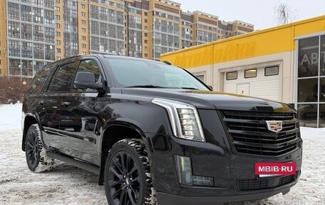 Cadillac Escalade IV, 2020 год, 5 900 000 рублей, 2 фотография