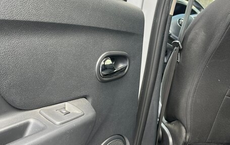 Renault Logan II, 2020 год, 1 050 000 рублей, 33 фотография