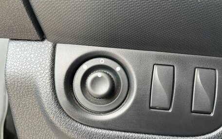 Renault Logan II, 2020 год, 1 050 000 рублей, 22 фотография