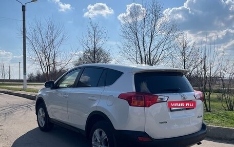 Toyota RAV4, 2015 год, 2 250 000 рублей, 2 фотография