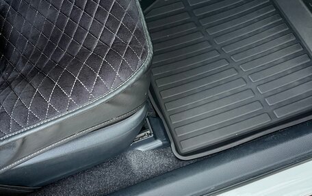 Toyota RAV4, 2015 год, 2 250 000 рублей, 12 фотография