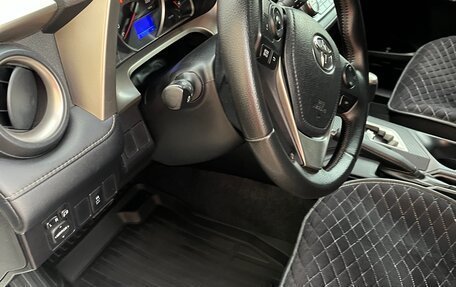 Toyota RAV4, 2015 год, 2 250 000 рублей, 15 фотография