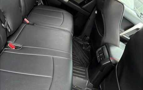 Toyota Land Cruiser Prado 150 рестайлинг 2, 2021 год, 4 700 000 рублей, 9 фотография