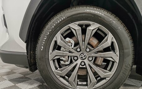 Toyota RAV4, 2025 год, 5 590 000 рублей, 18 фотография