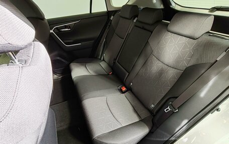 Toyota RAV4, 2025 год, 5 590 000 рублей, 22 фотография