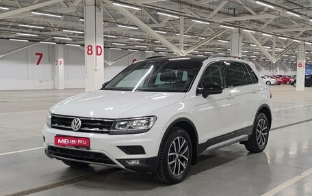 Volkswagen Tiguan II, 2020 год, 2 420 000 рублей, 1 фотография