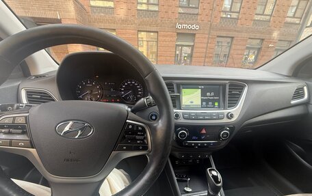 Hyundai Solaris II рестайлинг, 2017 год, 1 100 000 рублей, 5 фотография