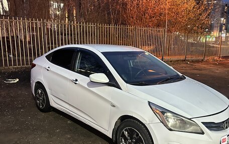 Hyundai Solaris II рестайлинг, 2014 год, 2 фотография