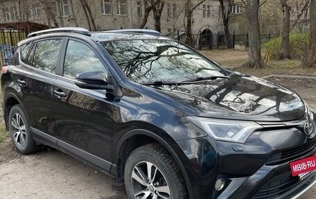 Toyota RAV4, 2016 год, 2 600 000 рублей, 3 фотография