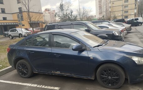 Chevrolet Cruze II, 2009 год, 400 000 рублей, 3 фотография