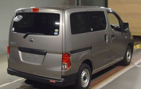 Nissan NV200, 2018 год, 1 593 000 рублей, 4 фотография