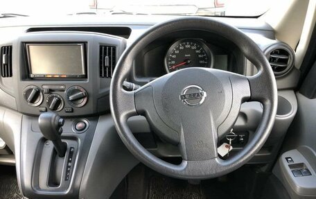 Nissan NV200, 2018 год, 1 593 000 рублей, 8 фотография