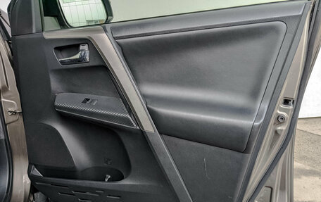 Toyota RAV4, 2014 год, 2 100 000 рублей, 24 фотография