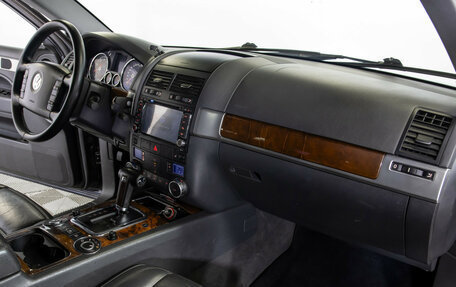 Volkswagen Touareg III, 2002 год, 598 000 рублей, 7 фотография