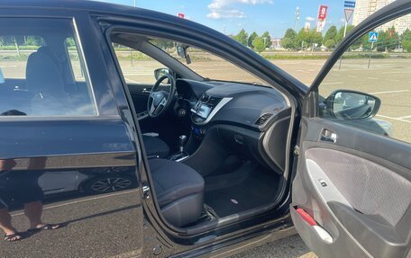 Hyundai Solaris II рестайлинг, 2013 год, 845 000 рублей, 7 фотография