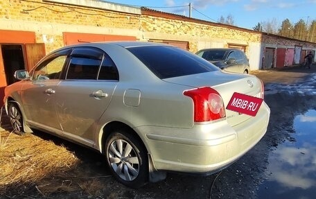 Toyota Avensis III рестайлинг, 2007 год, 750 000 рублей, 3 фотография