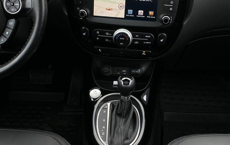 KIA Soul II рестайлинг, 2018 год, 1 999 000 рублей, 13 фотография