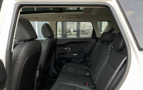 KIA Soul II рестайлинг, 2018 год, 1 999 000 рублей, 29 фотография