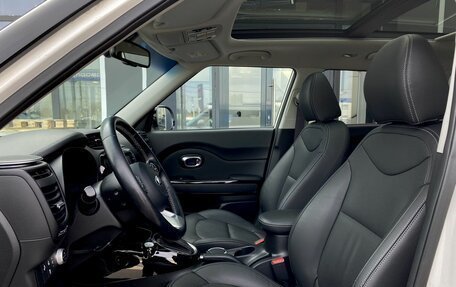 KIA Soul II рестайлинг, 2018 год, 1 999 000 рублей, 25 фотография