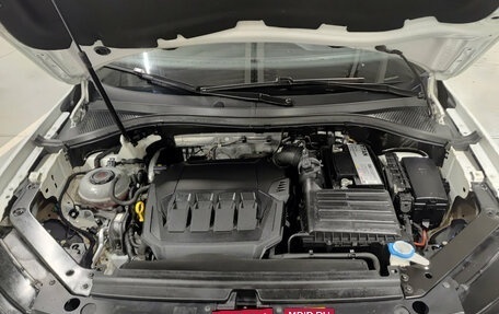 Volkswagen Tiguan II, 2020 год, 2 420 000 рублей, 11 фотография