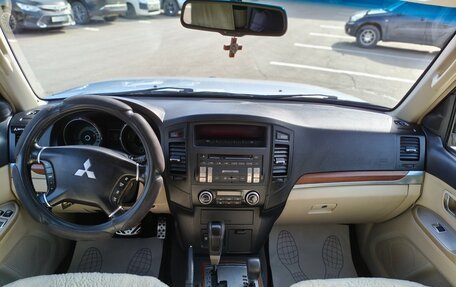 Mitsubishi Pajero IV, 2007 год, 1 499 000 рублей, 18 фотография