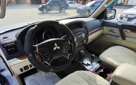 Mitsubishi Pajero IV, 2007 год, 1 499 000 рублей, 20 фотография